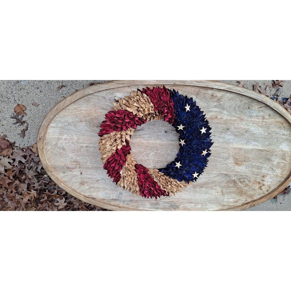 Cracker Barrel Old Country Store Festive Wreath Red White & Blue 18"
